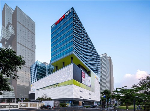 五峰铝单板喷涂氟碳时什么是四涂两烤